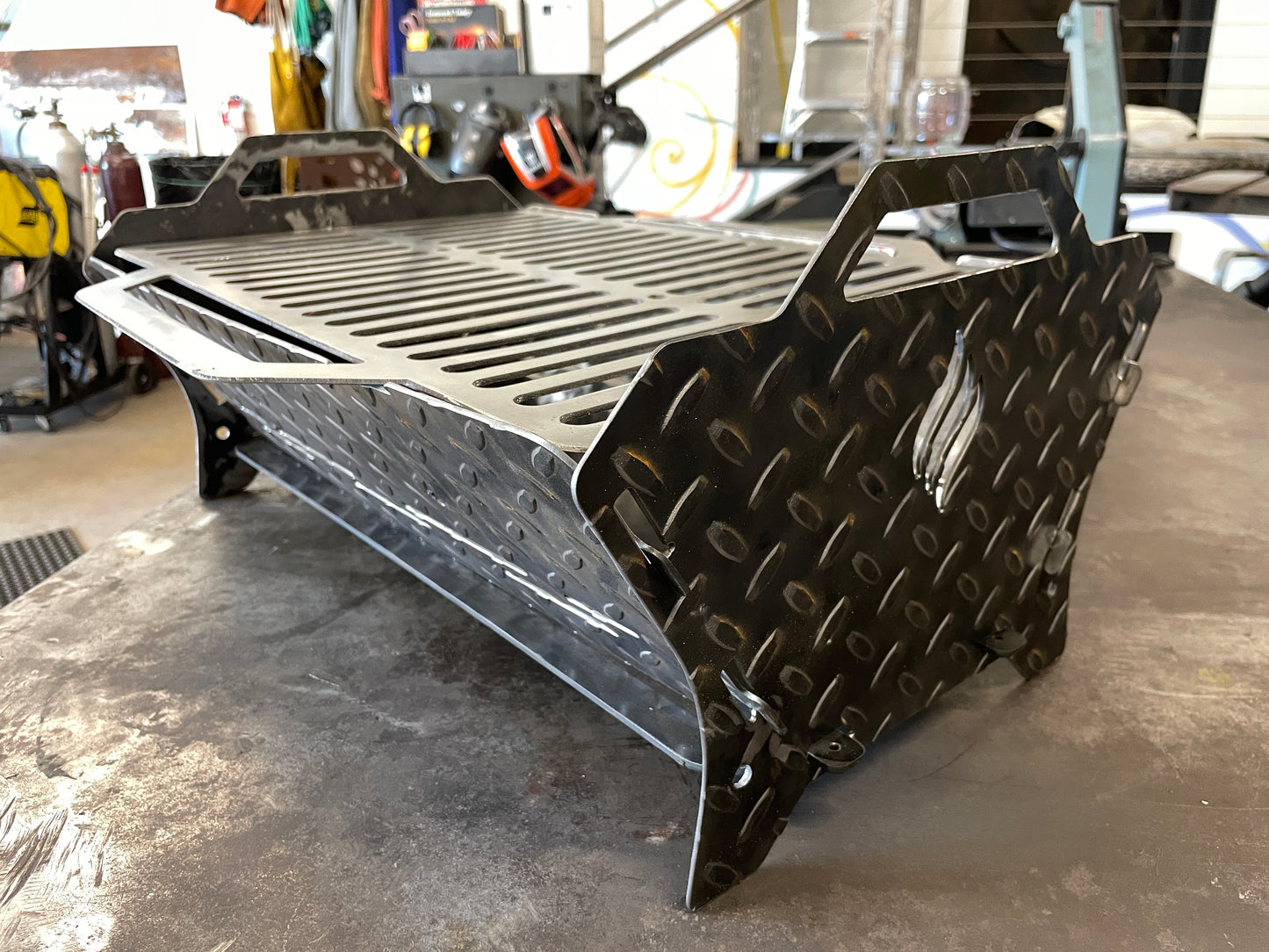 Flat-Pack Fire Pit